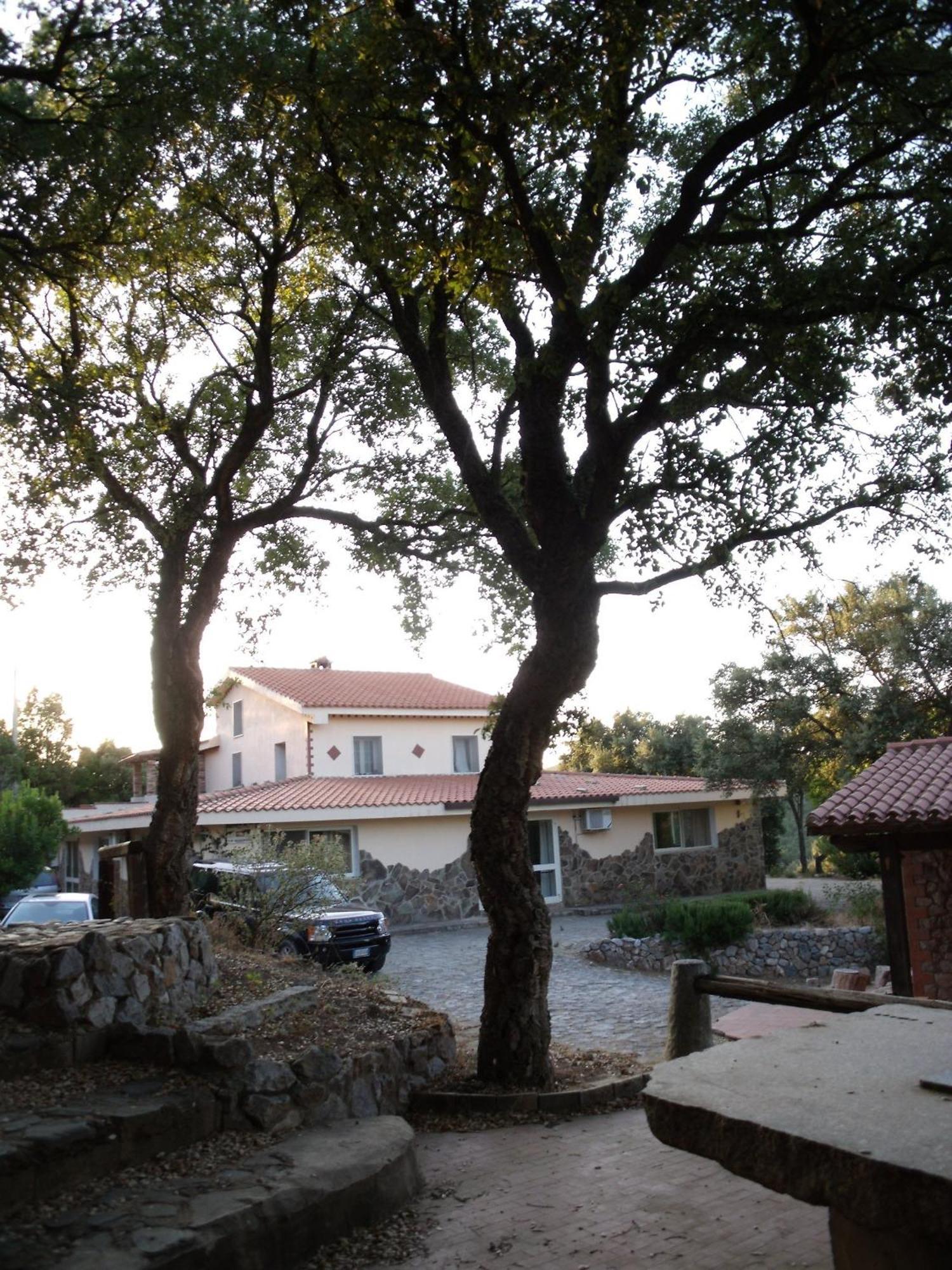 La Quercia Guest House Arbus Exterior photo